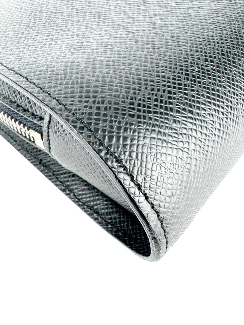 Louis Vuitton Black Taiga Leather Baikal Clutch Bag