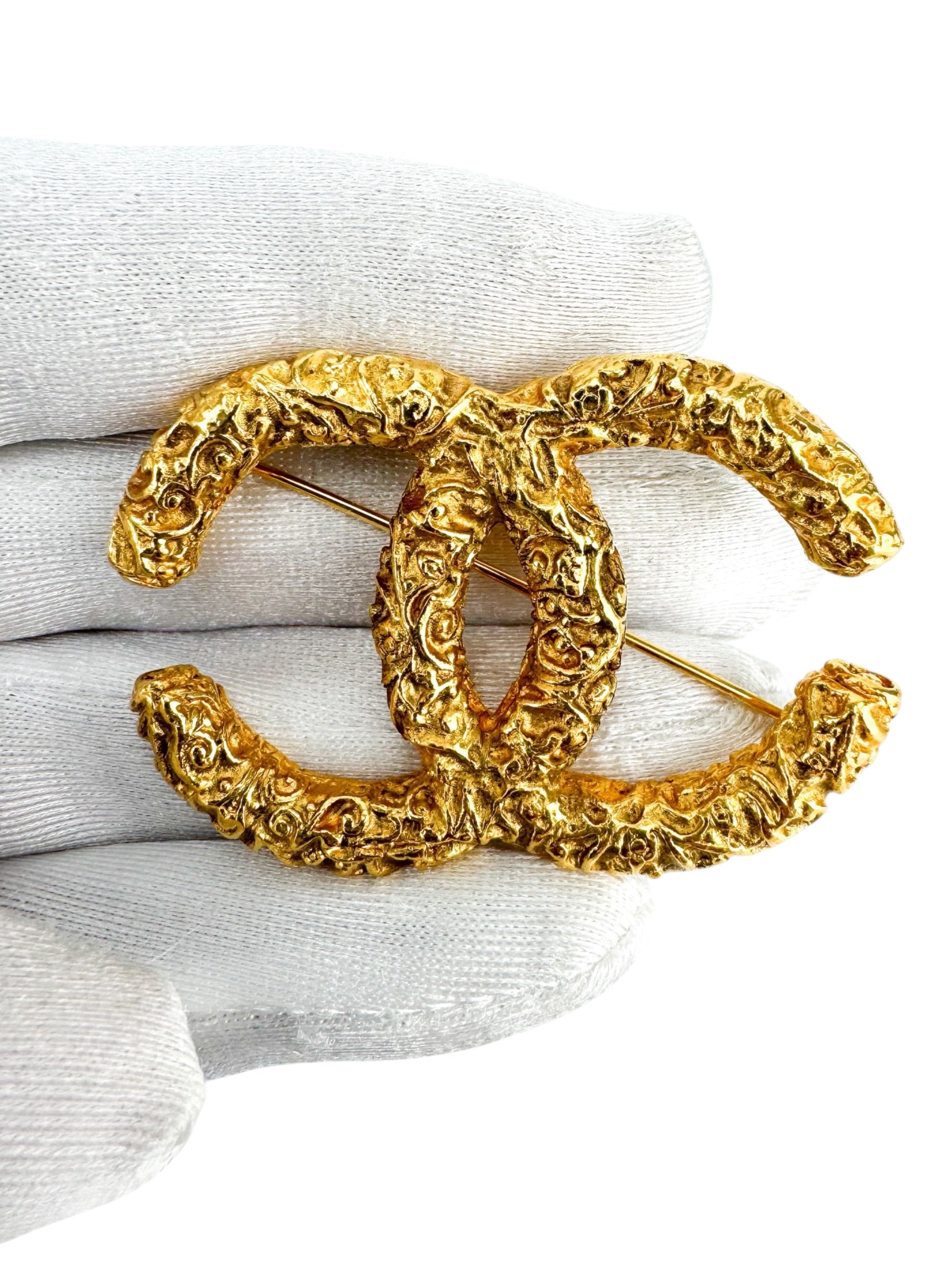 Chanel Gold Textured CC Brooch