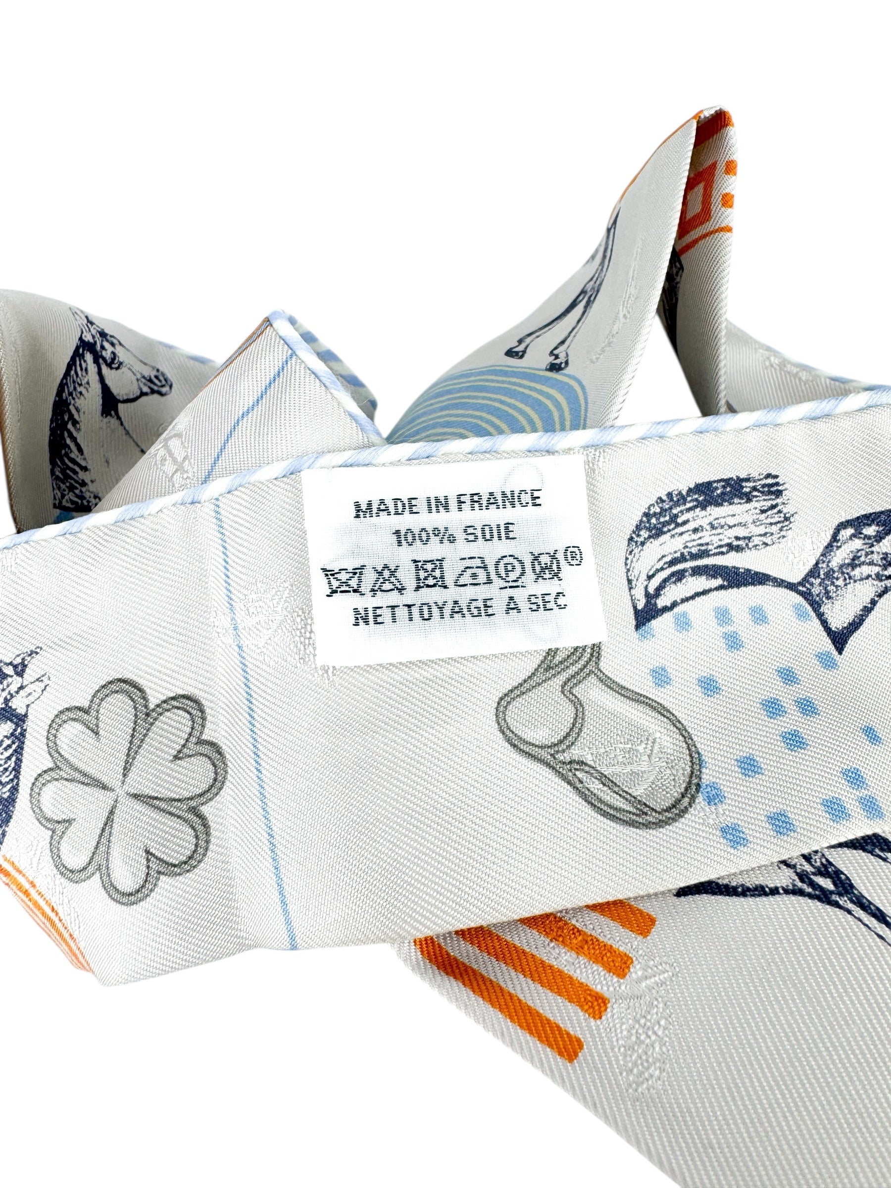 Hermes Grey Garde Robe Pop Silk Twilly