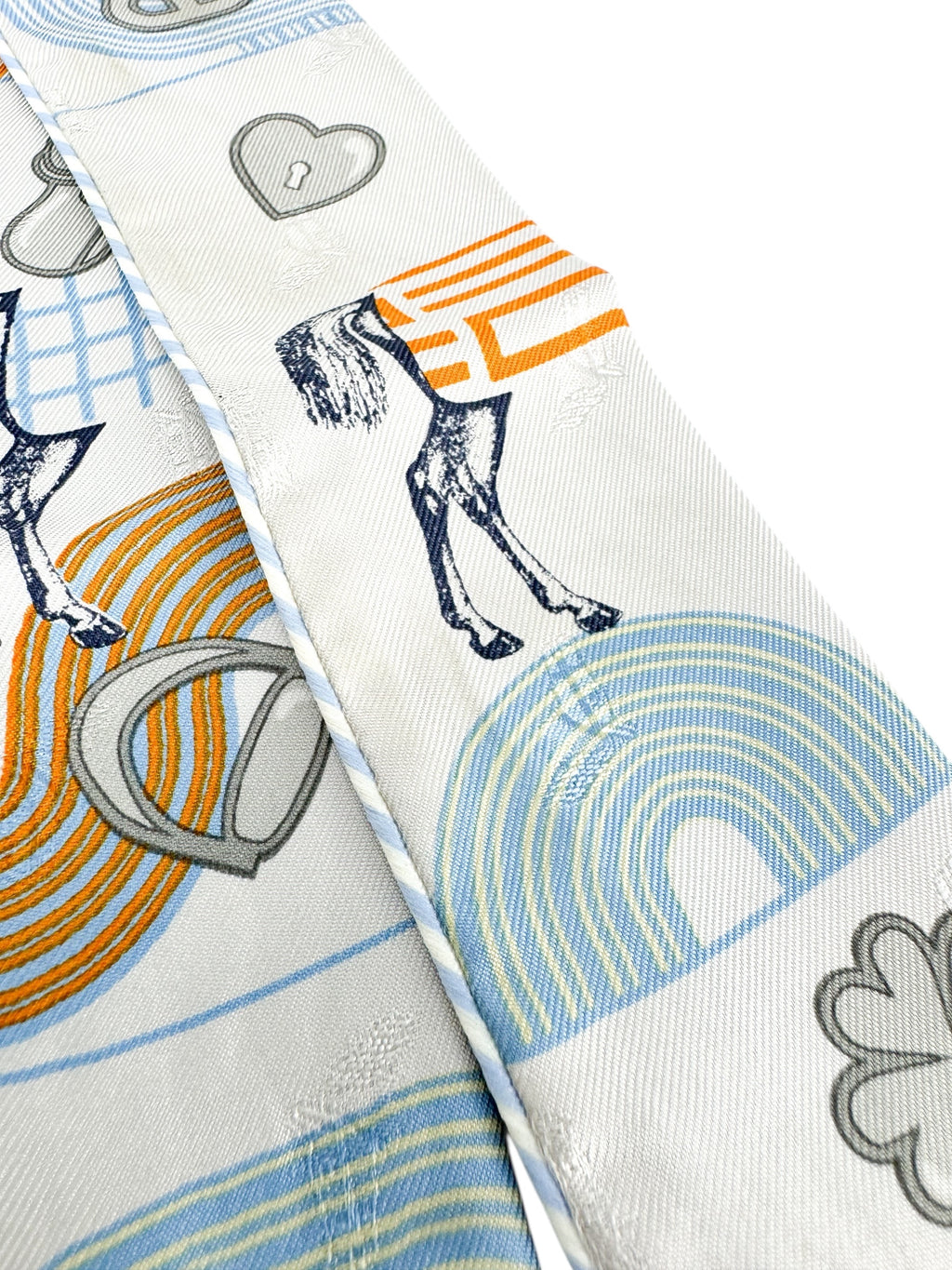 Herme Grey Garde Robe Pop Silk Twilly