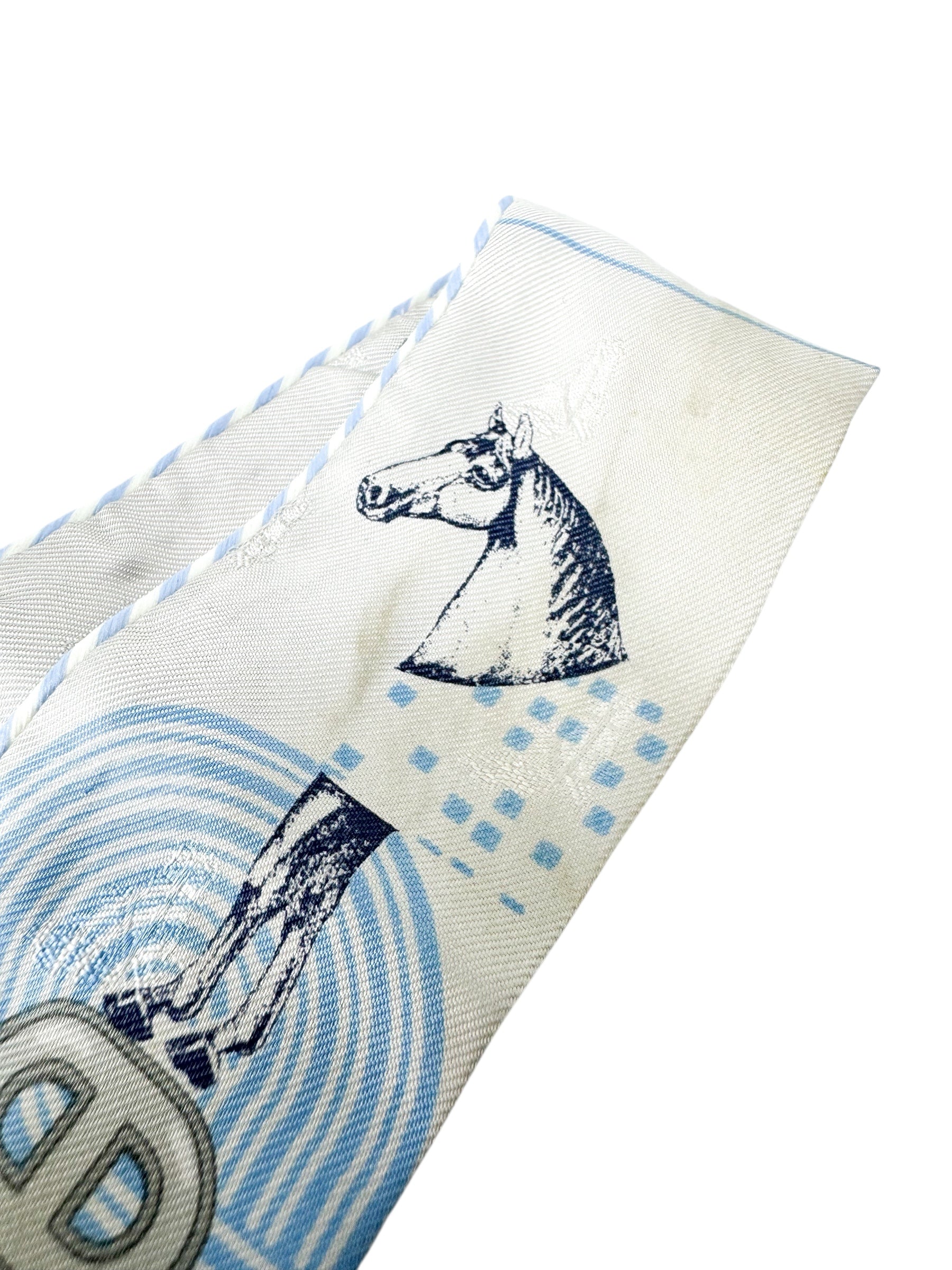 Herme Grey Garde Robe Pop Silk Twilly