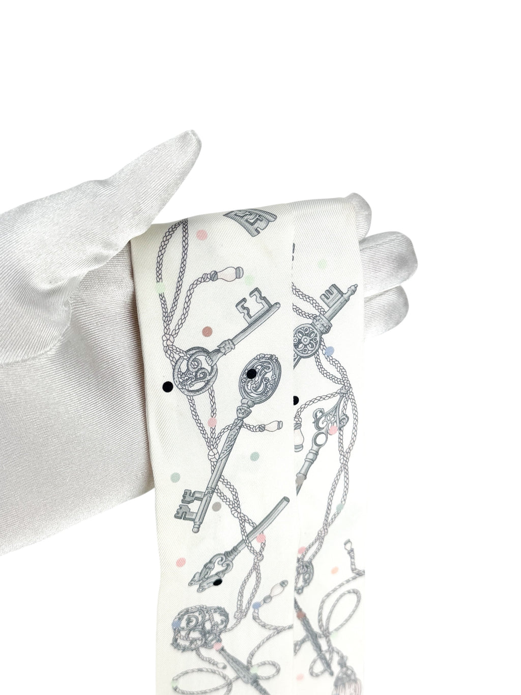 Hermes White Les Cles a Pois Silk Twilly