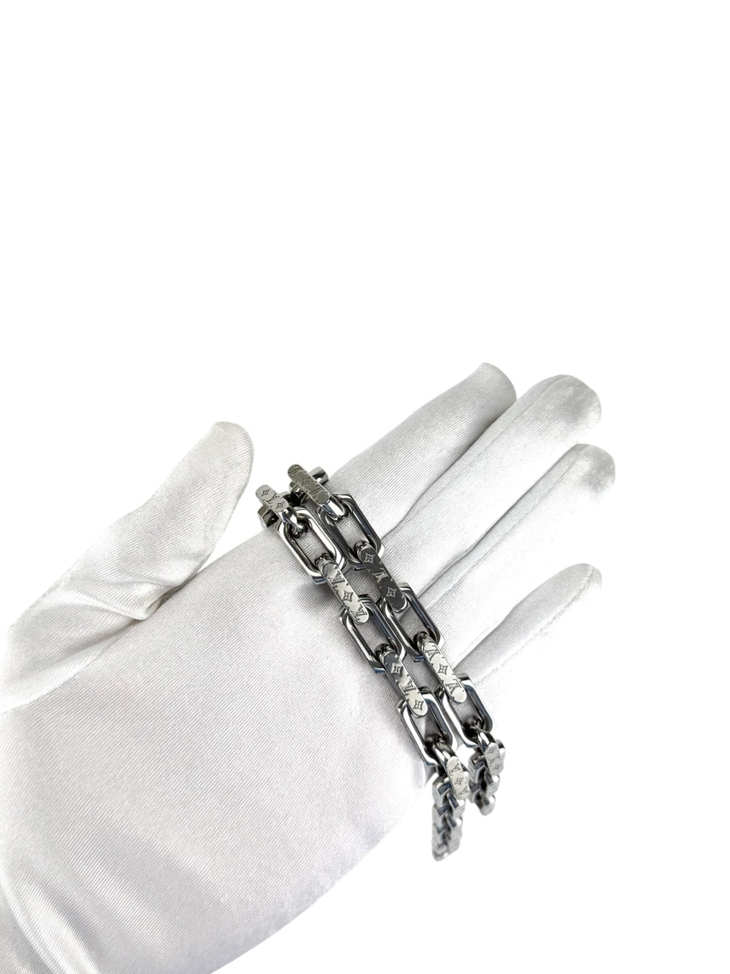 Louis Vuitton Silver Monogram Collier Necklace